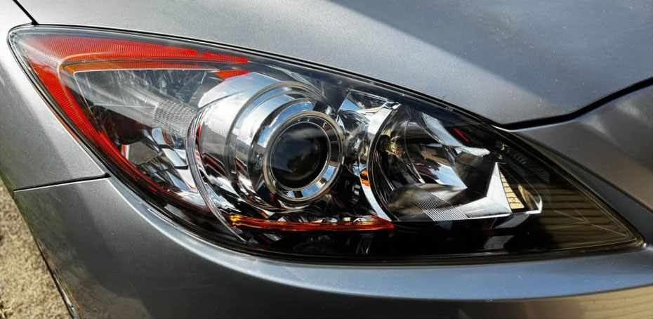 Headlight Restoration After Photo 1