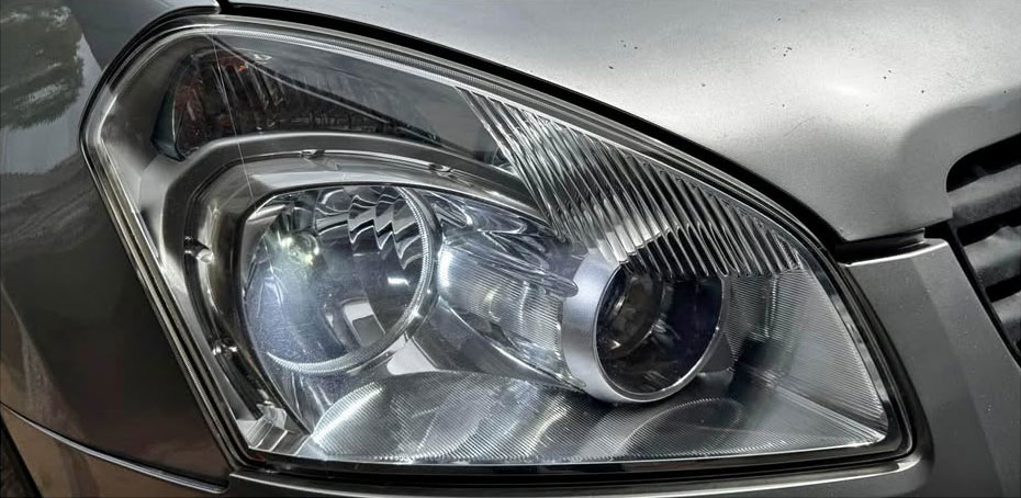 Headlight Restoration After Photo 7