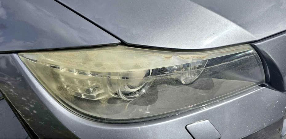 Headlight Restoration Before Photo 12