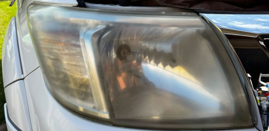 Headlight Restoration Before Photo 4