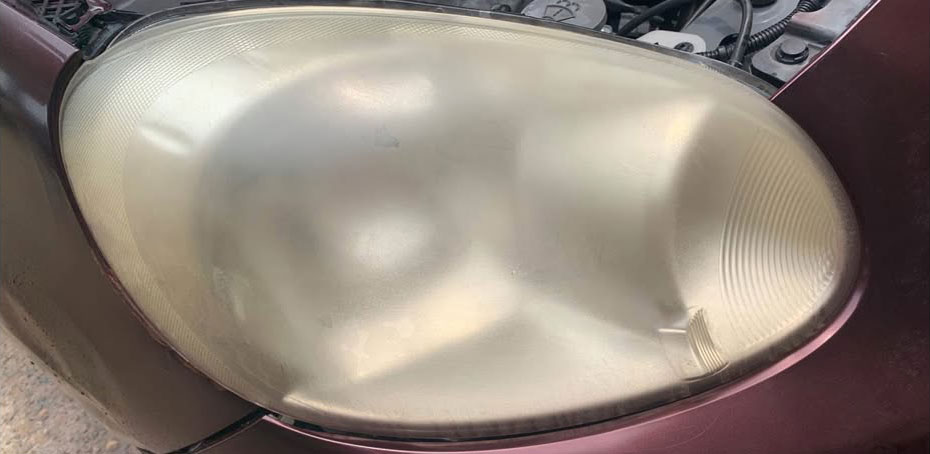 Headlight Restoration Before Photo 8